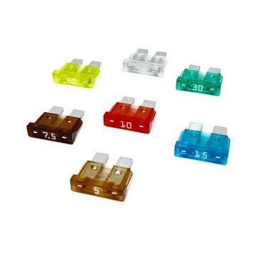 Fusibles plano estandar surtido 7 piezas de 5 a 30 amperios