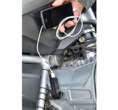 Adaptador enchufe pequeño DIN (BMW, Triumph...) a USB