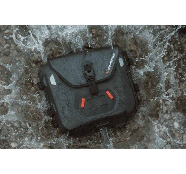 SW-Motech  SysBag WP S con placa adaptadora a la izquierda,12-16l. Impermeable. Para soportes laterales.