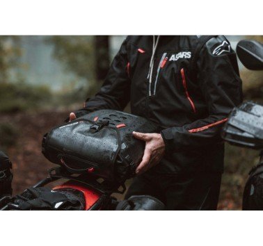SW-Motech  SysBag WP M con placa adaptadora a la derecha,17-23l. Impermeable. Para soportes laterales.