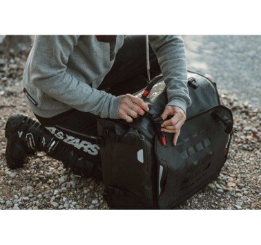 SW-Motech  SysBag WP L con placa adaptadora a la derecha,27-40l. Impermeable. Para sop. lat./portaequip.