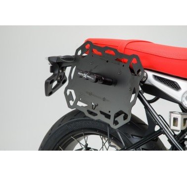 SW-Motech  Placa de sujección universal derecha,Para soporte lateral SLC derecha. Con red.