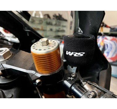 Protector para depósito de frenos / embrague