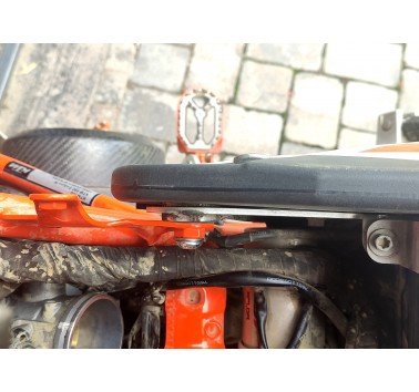 Conjunto de refuerzos para el subchasis superior (depósito) de KTM 690 / Husqvarna 701 / GasGas 700