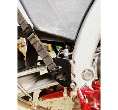 Ganchos de equipaje para AJP PR7 650 Adventure