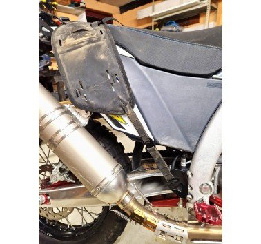 Ganchos de equipaje para AJP PR7 650 Adventure