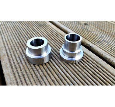 Juego de espaciadores de acero inoxidable para rueda trasera AJP PR7 650 (2022-26)