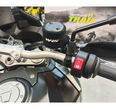 Protector para depósito líquido de frenos